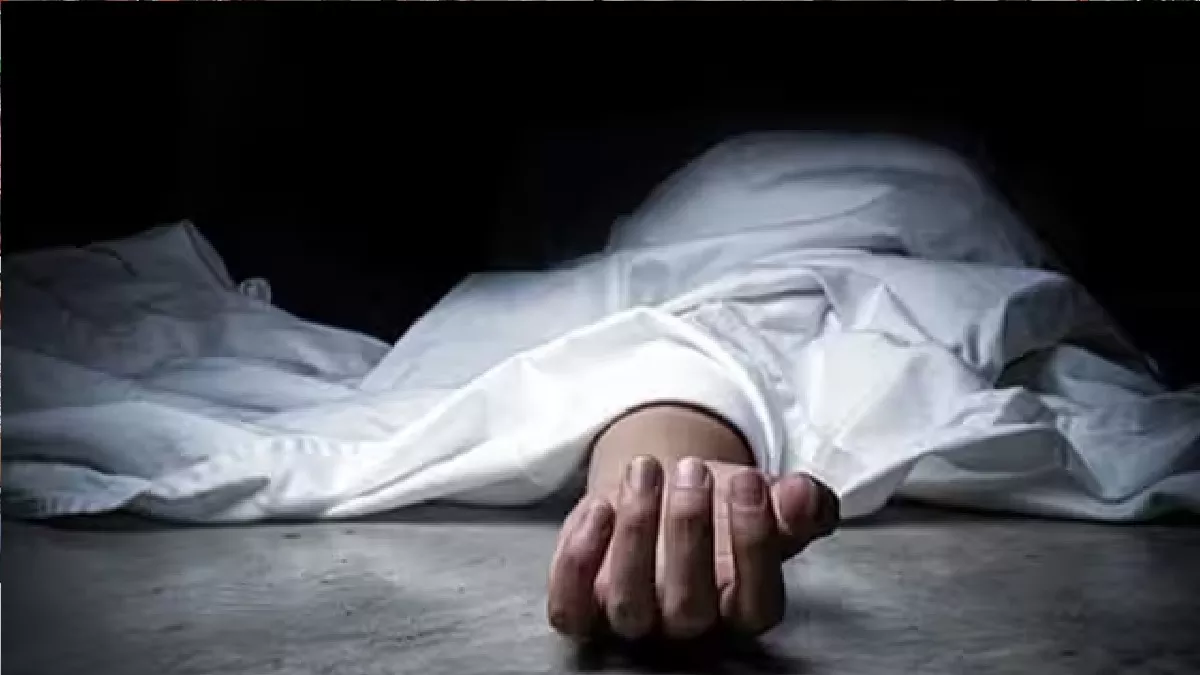 Kanpur News कानपुर में पत्नी की हत्याकर पति ने दर्शायी आत्महत्या  पोस्टमार्टम रिपोर्ट से खुला राज - Husband shows suicide by killing his wife  in Kanpur secret revealed by postmortem ...