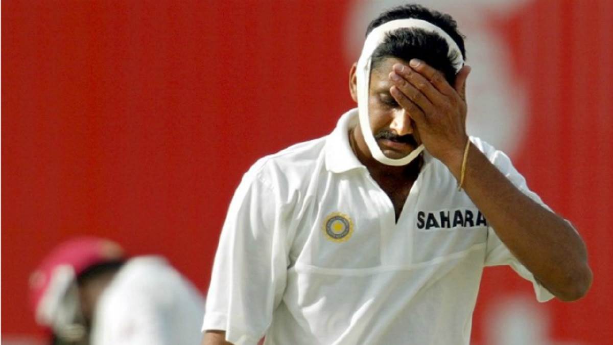 https://www.jagranimages.com/images/newimg/12072023/12_07_2023-kumble_broken_jaw_wi_tour_2002_23468522_161940184.jpg