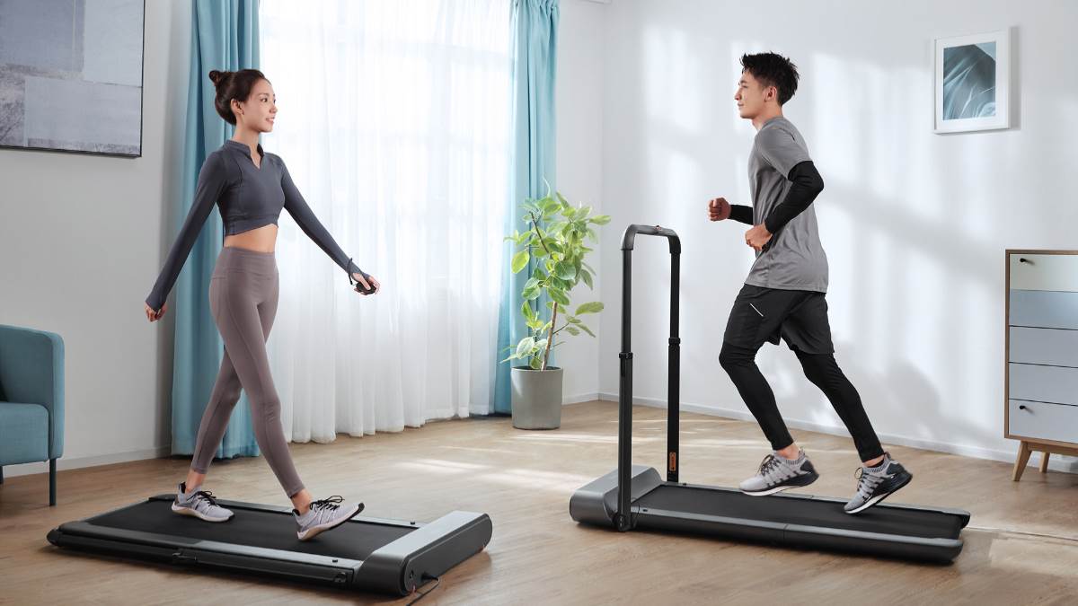 घर में है स्पेस की कमी? तो लेकर आएं ये Walking Pad, अब कम जगह में भी चलो या भागो-दौड़ो और रहो फिट!