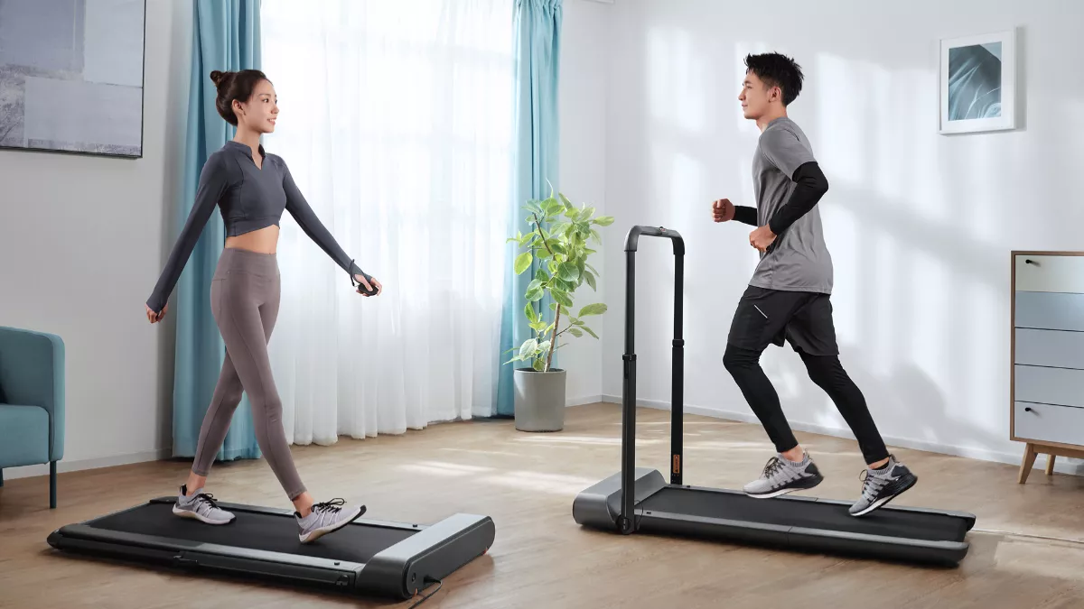घर में है स्पेस की कमी? तो लेकर आएं ये Walking Pad, अब कम जगह में भी चलो या भागो-दौड़ो और रहो फिट!
