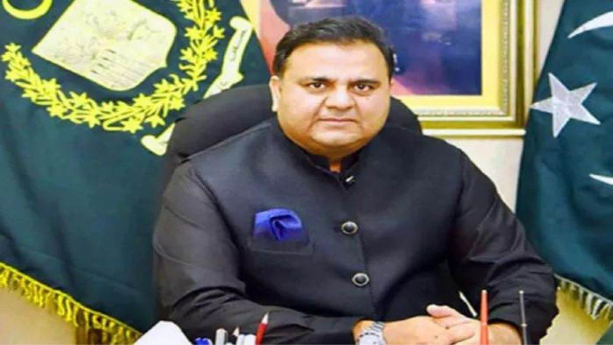https://www.jagranimages.com/images/newimg/12072024/12_07_2024-fawad_chaudhry_23757222.jpg