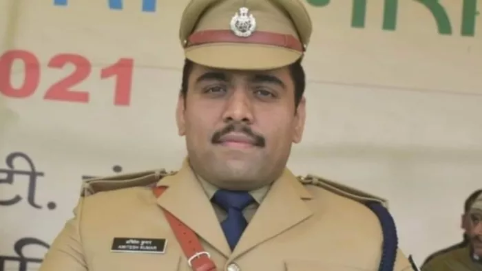 खगड़िया के तत्कालीन पुलिस अधीक्षक अमितेश कुमार। (फाइल फोटो)