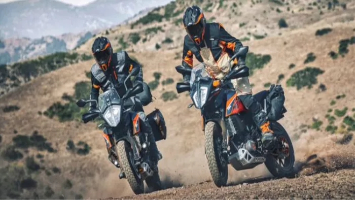 न्यू जेन KTM 390 Adventure टेस्टिंग के दौरान फिर दिखी है।