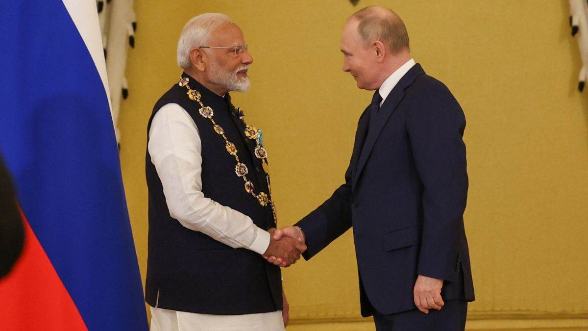 https://www.jagranimages.com/images/newimg/12072024/12_07_2024-modi_putin_meet_23757093.jpg