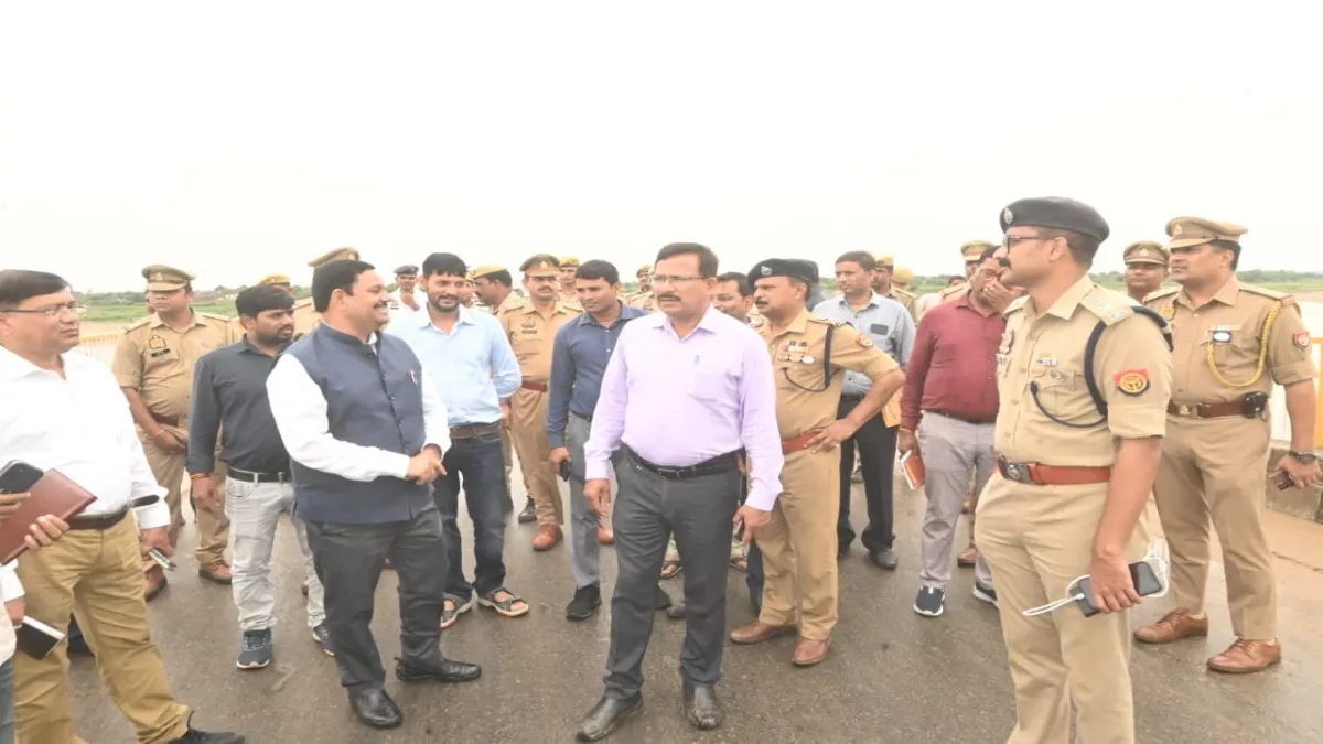 UP Yamuna Bridge: एक महीने तक यमुना पुल पर यातायात रहेगा बंद, इस रास्ते से लेकर जाएं आप अपना वाहन