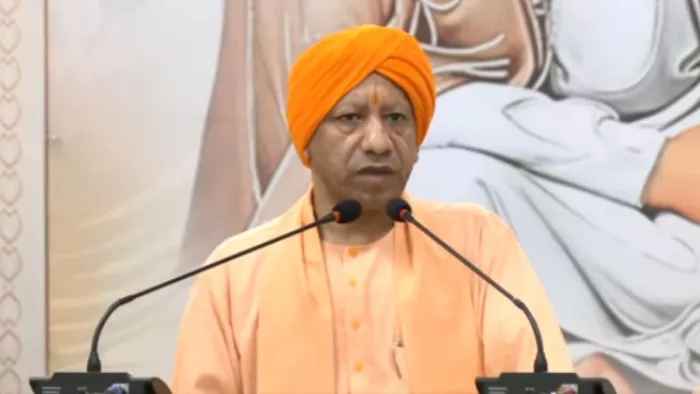 Yogi Adityanath : मुख्यमंत्री योगी आदित्यनाथ मतांतरण पर गंभीर