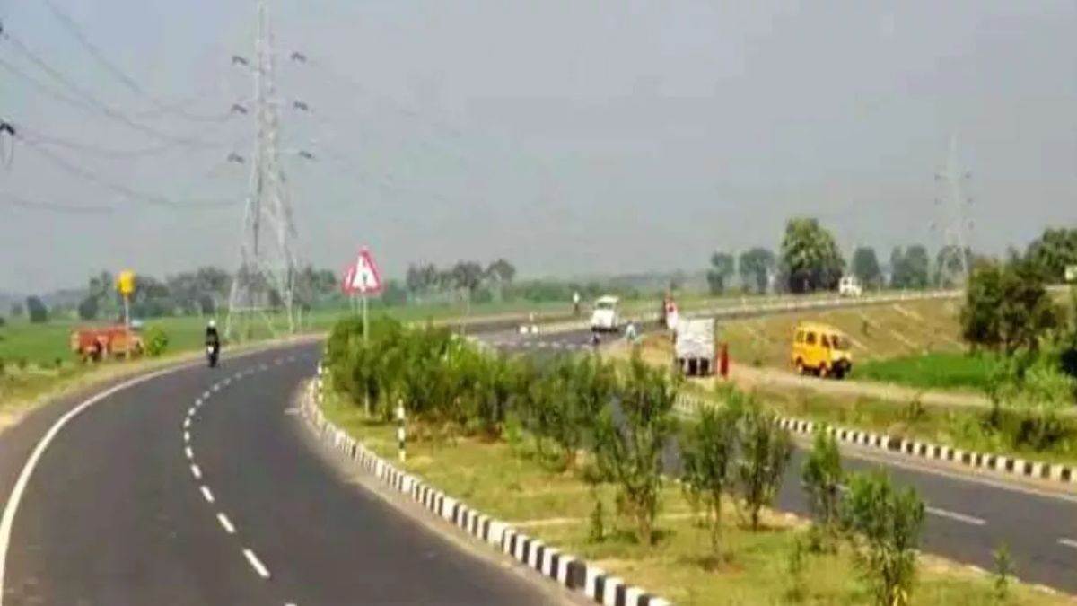 https://www.jagranimages.com/images/newimg/12072025/12_07_2025-green_corridor_23982362_145558468.jpg