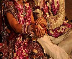 हरियाणा में 34 साल की दुल्&zwj;हन व 30 साल के दूल्&zwj;हे का रोचक मामला सामने आया है। (सांकेतिक फोटो)