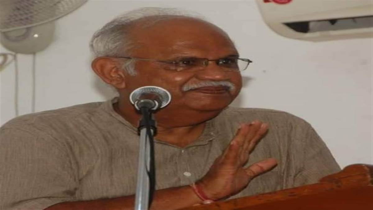 sanskrit compulsory till class twelve