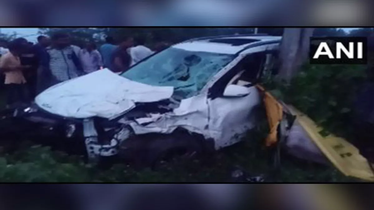 Road Accident: गुजरात के आनंद जिले में भीषण सड़क हादसा, छह लोगों की मौके पर मौत; एक का इलाज जारी