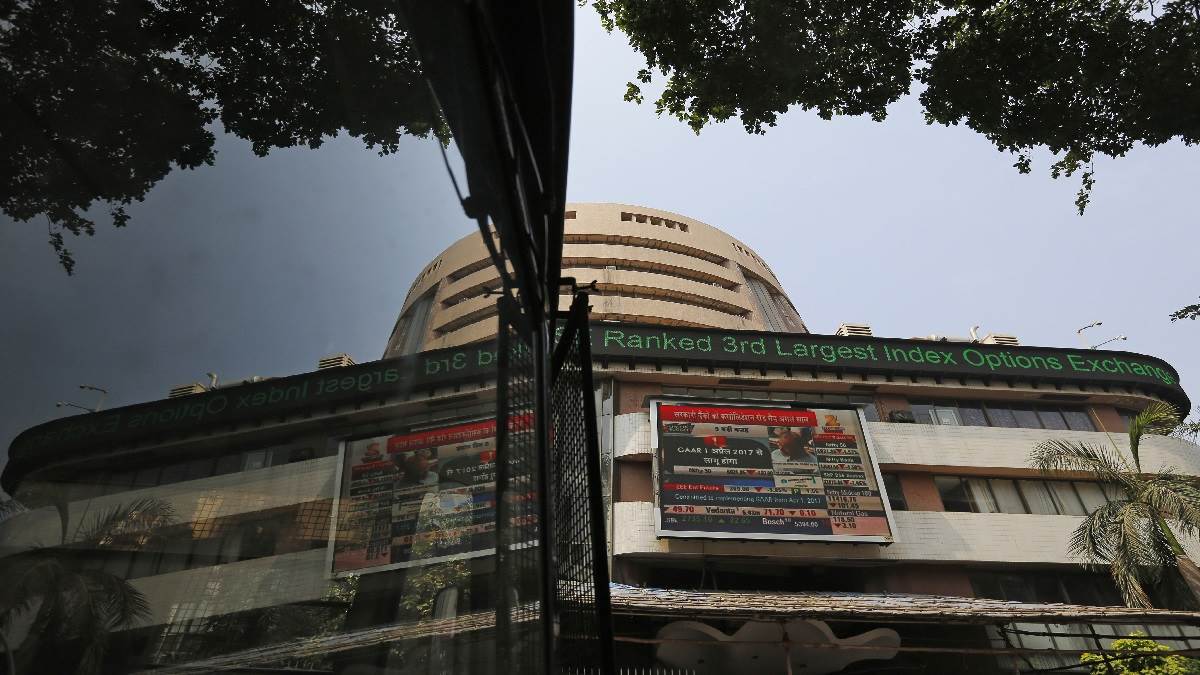 On 12 August Sensex drops 130 points and Nifty tests 17,698.15