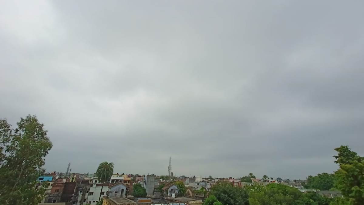 गोरखपुर में शुक्रवार को आसमान में बादल छाए रहने की संभावना है। - फाइल फोटो