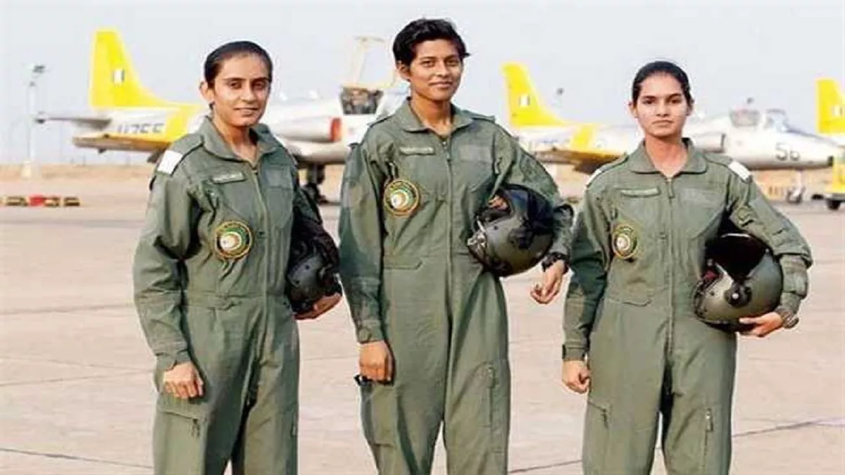 Independence Day 2022: जानें कैसे महिलाएं बन सकती हैं वायु सेना में फाइटर पायलट, भारत में है सबसे अधिक महिला पायलट