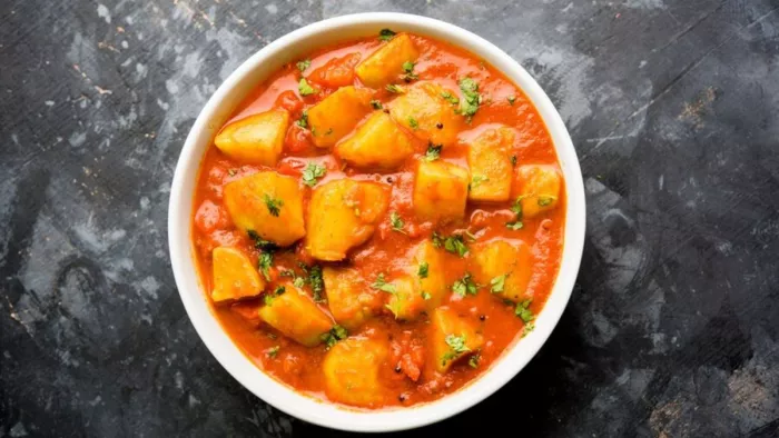 ढाबा स्टाइल में घर पर भी बना सकते हैं आलू की सब्जी (Picture Courtesy: Freepik)