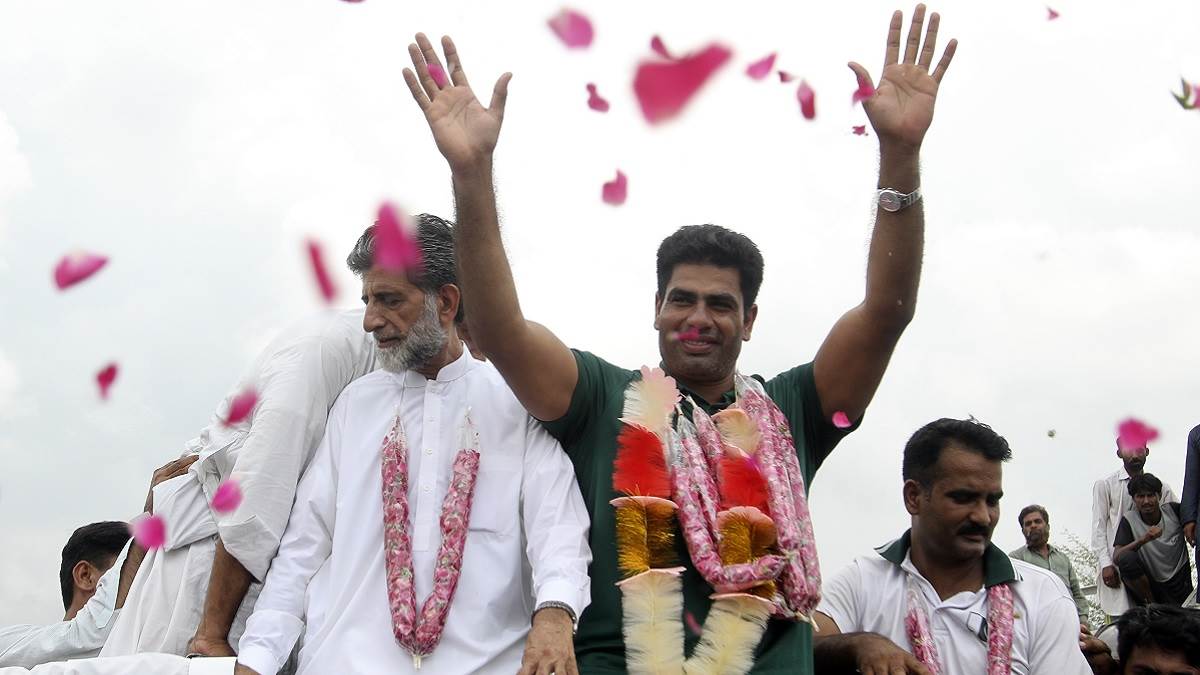 https://www.jagranimages.com/images/newimg/12082024/12_08_2024-arshadwelcome_23776736.jpg