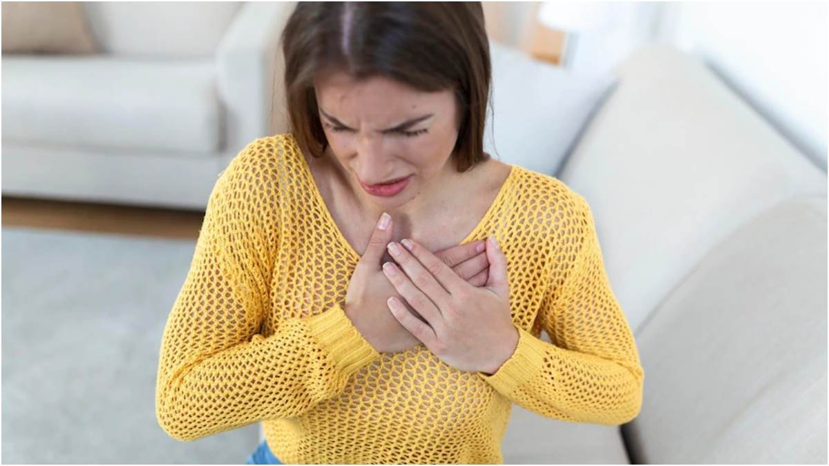 https://www.jagranimages.com/images/newimg/12082024/12_08_2024-heart_attack_23777215_222448106.jpg