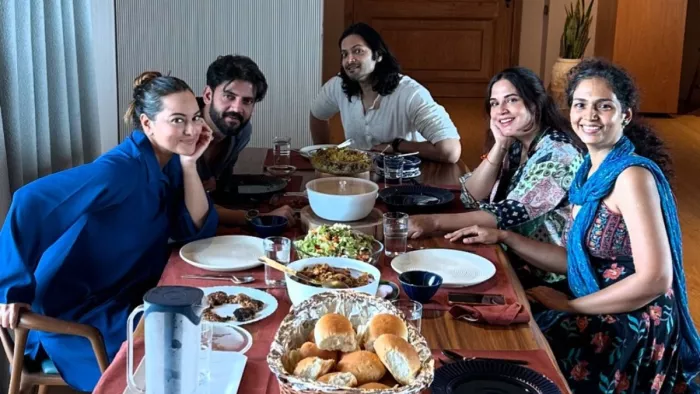 ऋचा चड्ढा और सोनाक्षी सिन्हा (फोटो इंस्टाग्राम)