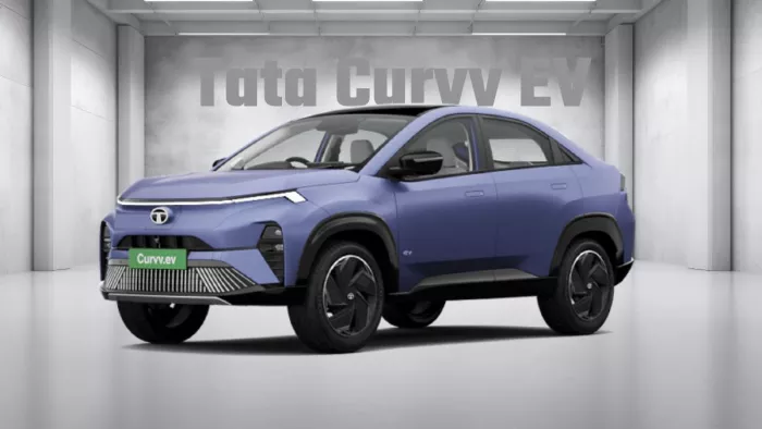 Tata Curvv EV की शुरुआती एक्स-शोरूम कीतम 17.49 लाख रुपये है।