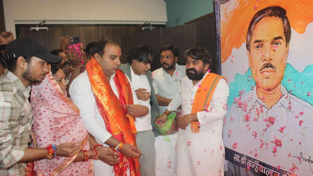 https://www.jagranimages.com/images/newimg/12082025/12_08_2025-11skt_r_24010944.jpg