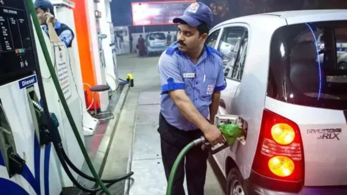 दिल्ली-एनसीआर में पुराने वाहनों के मालिकों के खिलाफ कोई दंडात्मक कार्रवाई नहीं: सुप्रीम कोर्ट। फाइल फोटो