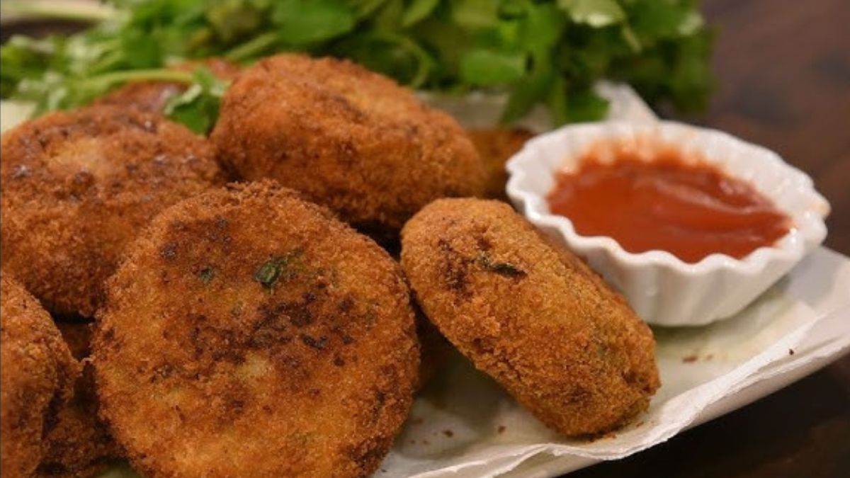 https://www.jagranimages.com/images/newimg/12082025/12_08_2025-easy_soya_cutlet_recipe_24010755.jpg