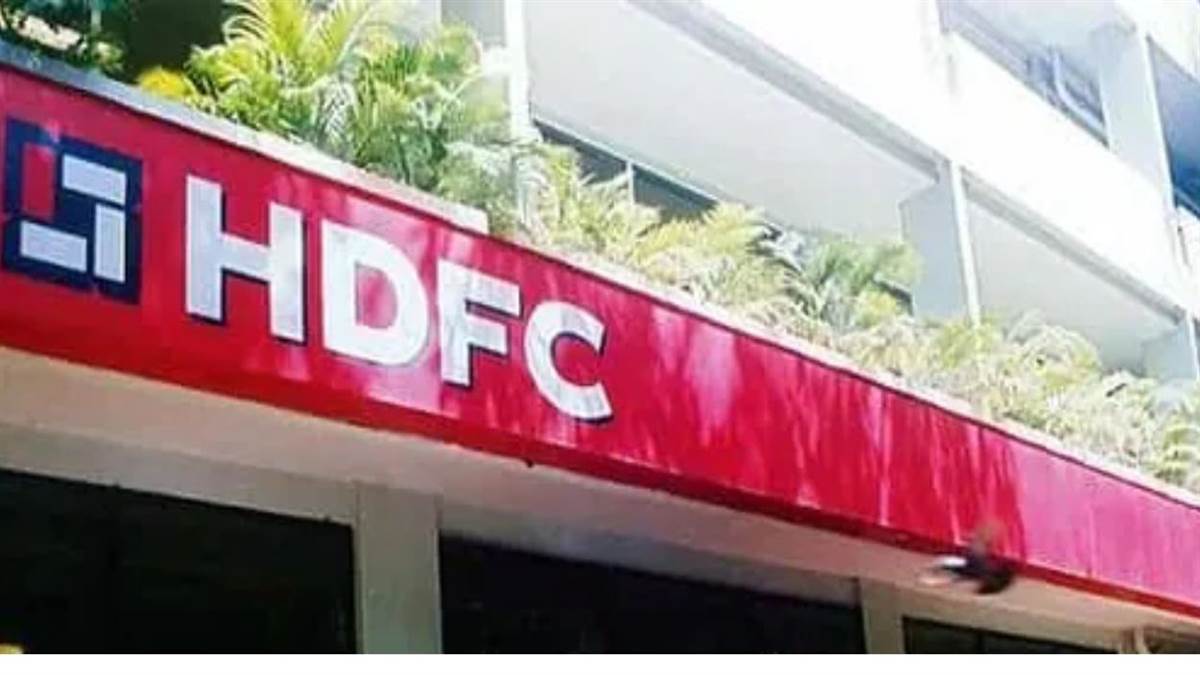 https://www.jagranimages.com/images/newimg/12082025/12_08_2025-hdfc_24010829.jpg