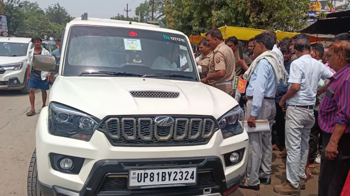 UP News: विधायक की गाड़ी में सवार युवक ने ट्रैफिक पुलिसकर्मी को धमकाया, वीडियो बनाने पर देख लेने की धमकी दी