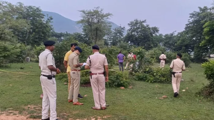 नवादा के हिसुआ थाना क्षेत्र में पुलिस और अपराधियों के बीच मुठभेड़ हुई। जागरण