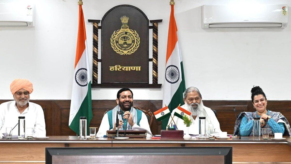 https://www.jagranimages.com/images/newimg/12082025/12_08_2025-nayab_saini_152_24010766.jpg