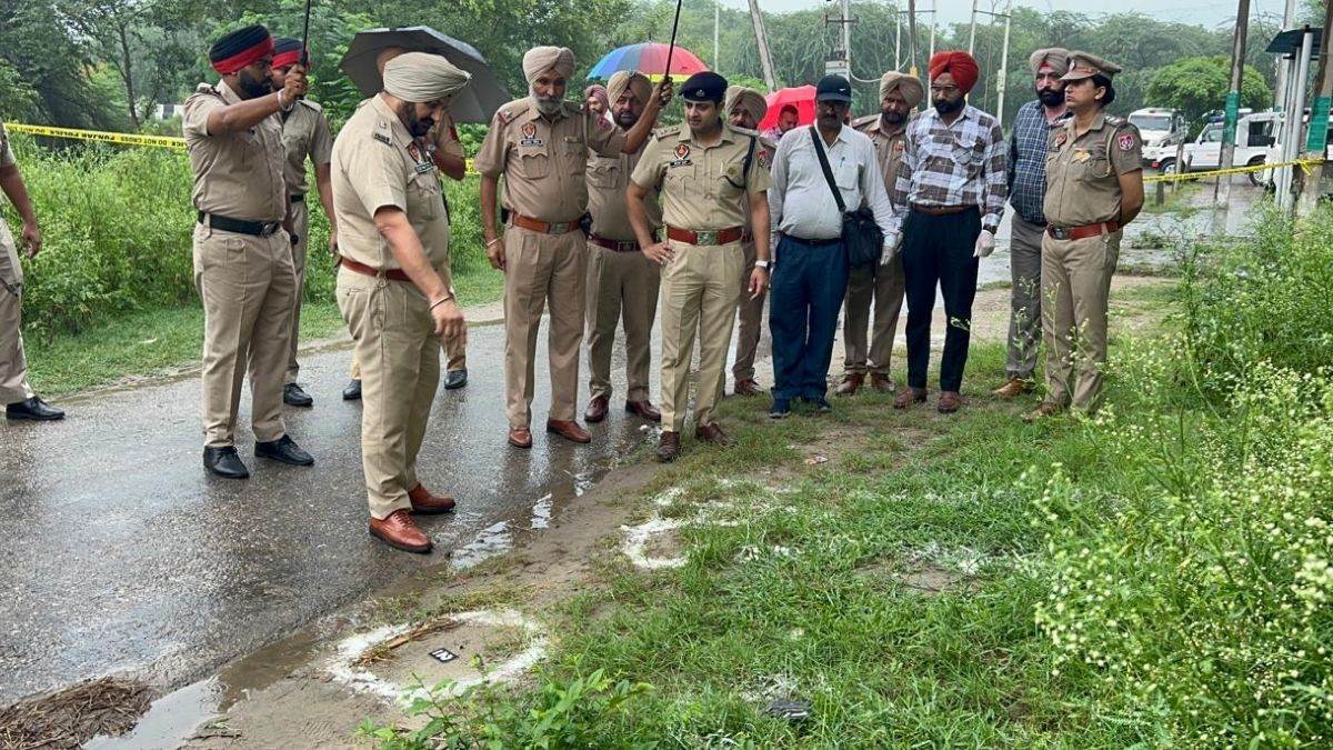 encounter between police and gangster kapurthala miscreant shot leg wanted many serious crimes