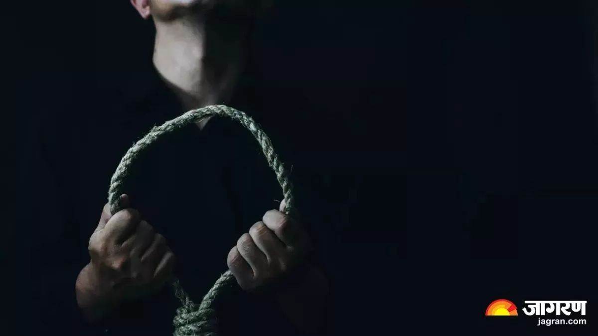 https://www.jagranimages.com/images/newimg/12082025/12_08_2025-suicide_odisha__24011123.jpg