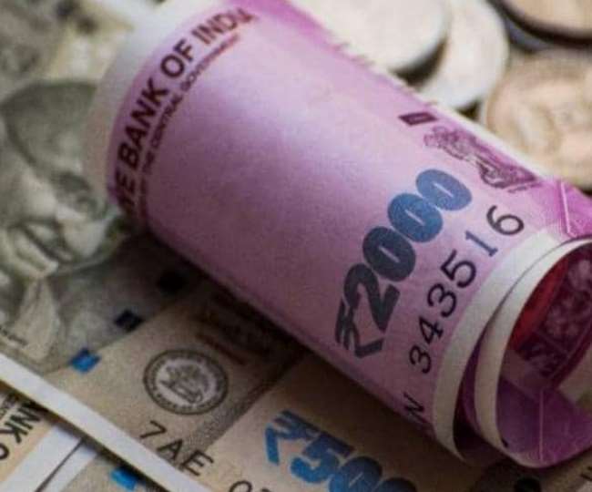 सूदखोरों से किसानों और ग्रामीण जनता को मुक्ति दिलाने के उपायों का कुछ खास नतीजा नहीं निकल पाया है।