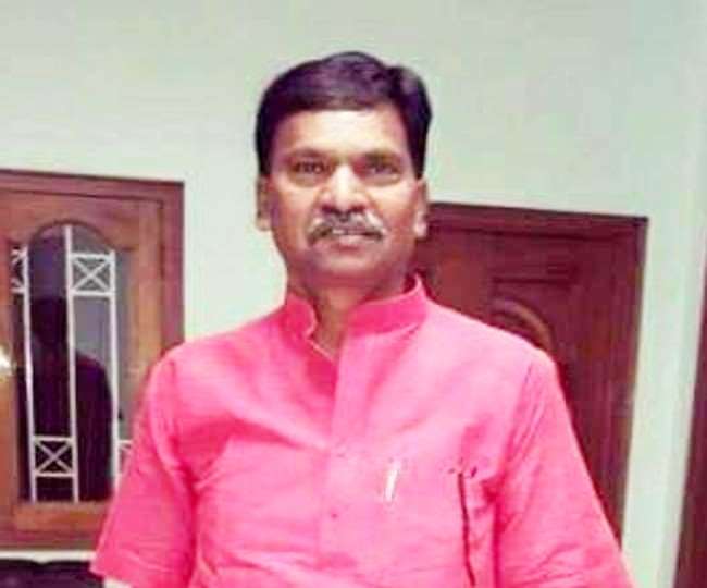 बयानबाजी से सुर्खियों में रहने वाले सीतापुर से भाजपा विधायक राकेश राठौर