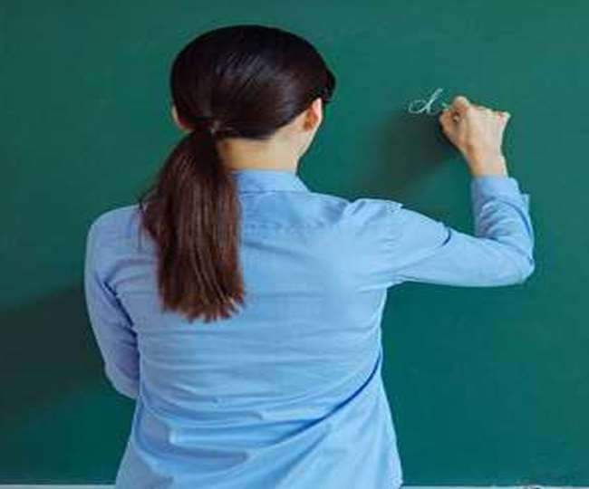 bihar fake teacher three fake guruji caught in bihar sharif appointment of two teachers was done in one certificate