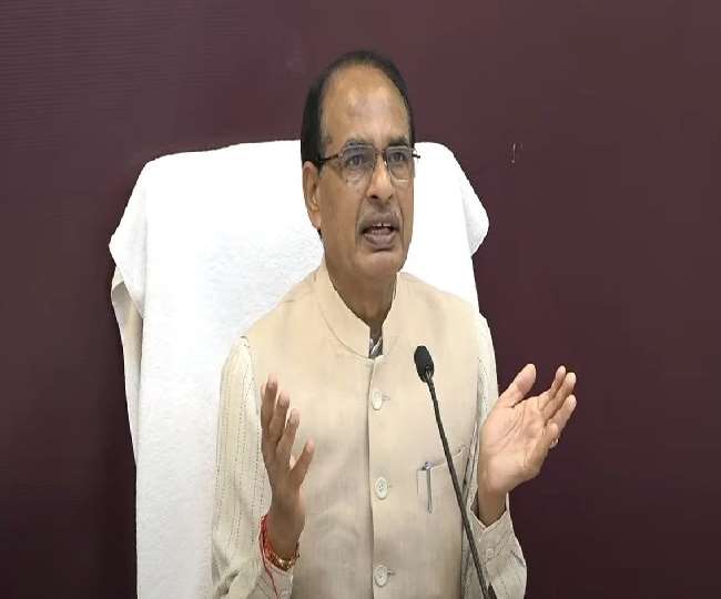 नीमच में कन्हैया लाल भील की मौत के बाद CM शिवराज सिंह चौहान ने बेटे और भाइयों को मदद