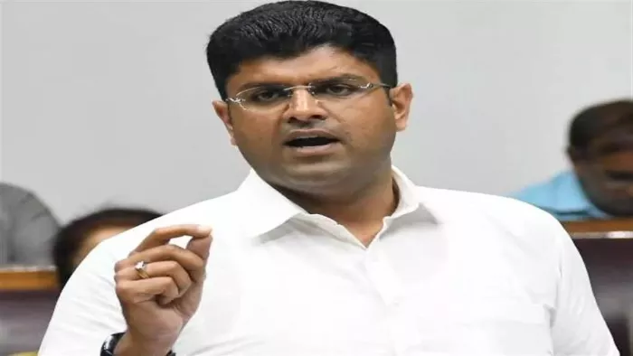 Haryana: हरियाणा में Highway पर बनेगी नई हवाई पट्टी, डिप्टी CM ने किया एलान