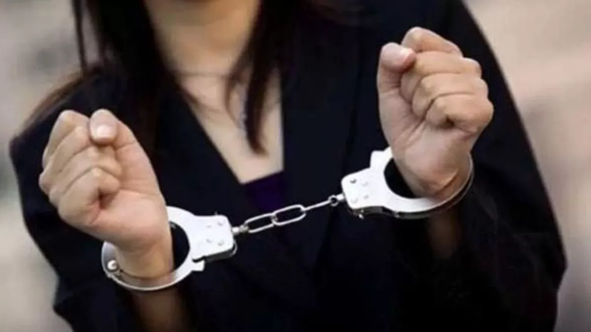 Drugs Racket Busted: हैदराबाद में ड्रग्स रैकेट का भंडाफोड़, स्पेशल अभियान चलाकर महिला समेत दो तस्कर गिरफ्तार