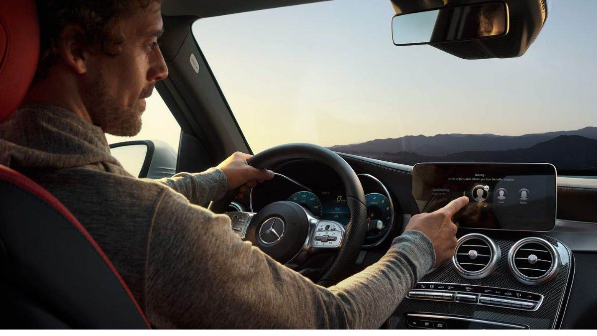 https://www.jagranimages.com/images/newimg/12092023/12_09_2023-mercedes-benz_glc_23528171.jpg