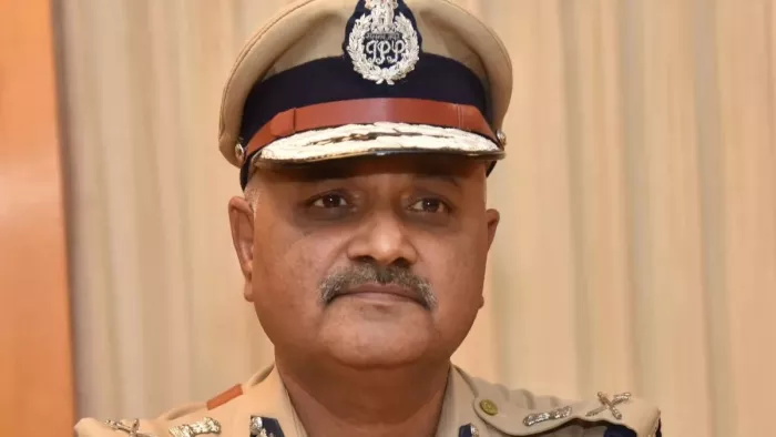 नए सीबीआई निदेशक ने रिकॉर्ड गति से 58 में से 51 शाखाओं का दौरा किया।