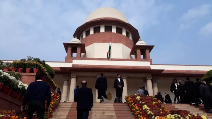 सुप्रीम कोर्ट से रिटायर्ड कर्नल और प्रोफेसर को राहत (फाइल फोटो)