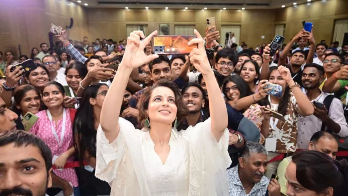कंगना रनौत ने बताया कब रिलीज होगी इमरजेंसी