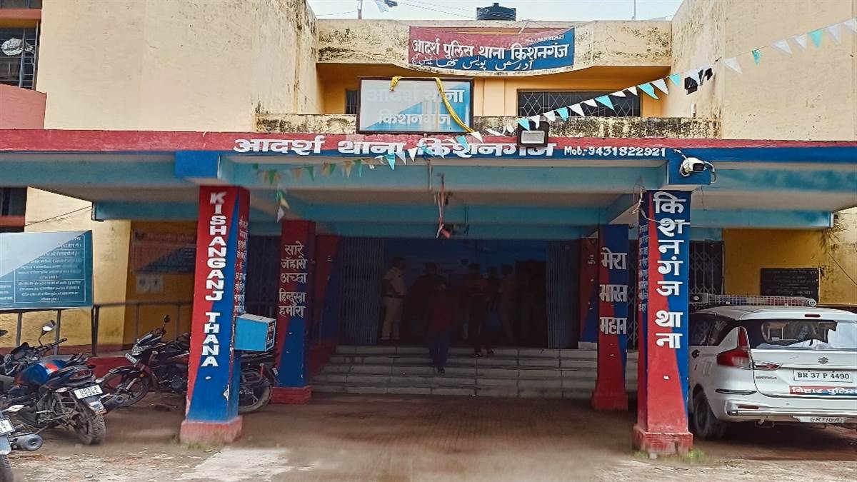 https://www.jagranimages.com/images/newimg/12092025/12_09_2025-11kis_m_3_11092025_419.jpg