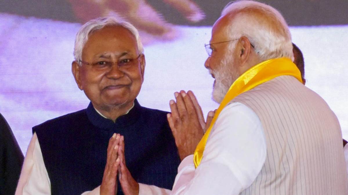 https://www.jagranimages.com/images/newimg/12092025/12_09_2025-bihar_cm_pm_modi_24044502.jpg