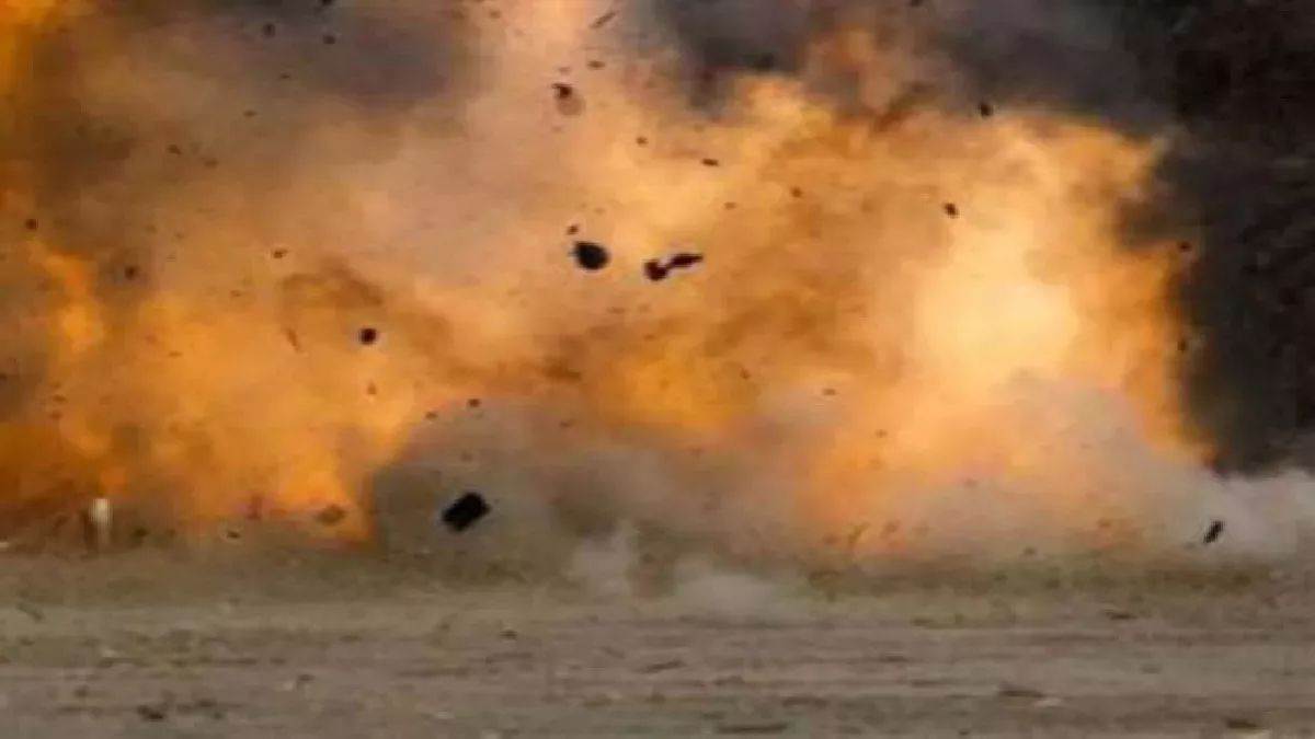https://www.jagranimages.com/images/newimg/12092025/12_09_2025-blast_news_24044294.jpg