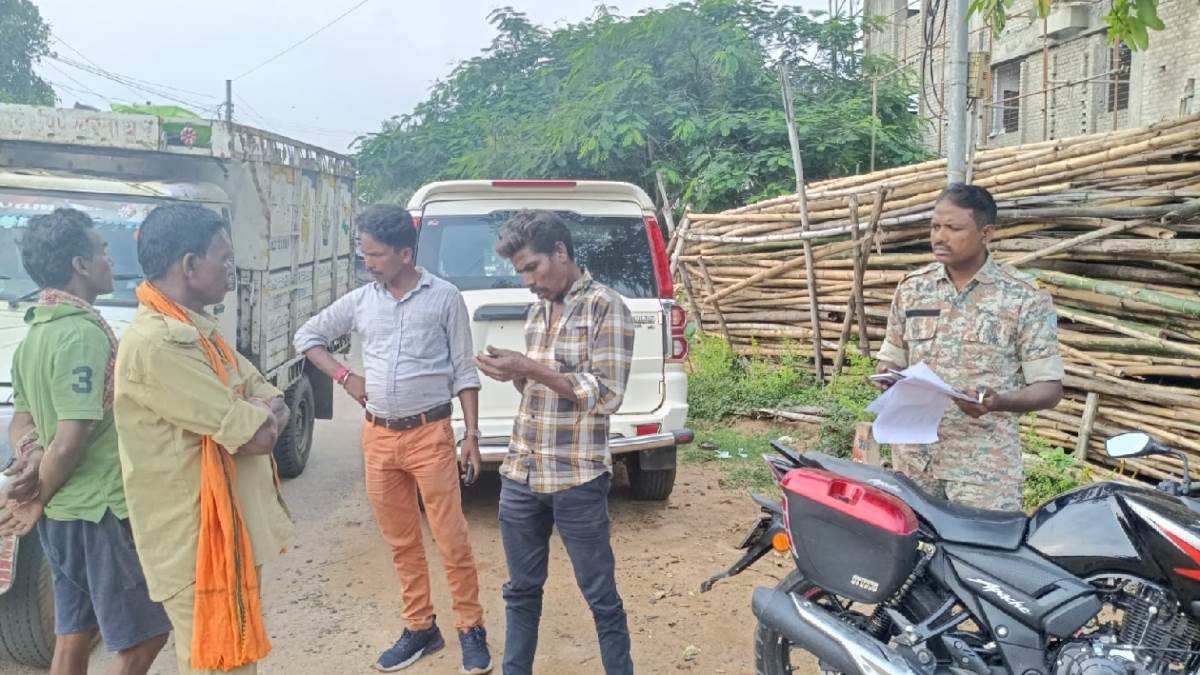https://www.jagranimages.com/images/newimg/12092025/12_09_2025-dumka_crime_24044690.jpg
