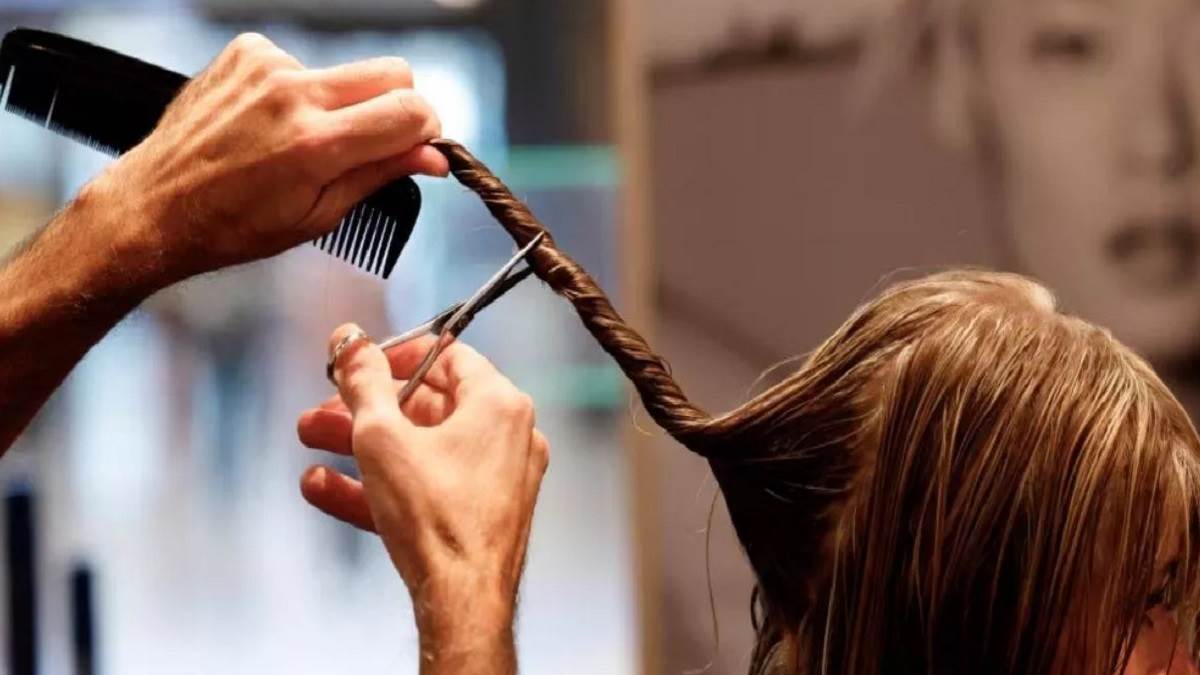 https://www.jagranimages.com/images/newimg/12092025/12_09_2025-hair_cut_r_24044882.jpg