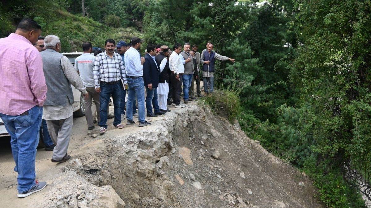 https://www.jagranimages.com/images/newimg/12092025/12_09_2025-himachal_13_24044729.jpg
