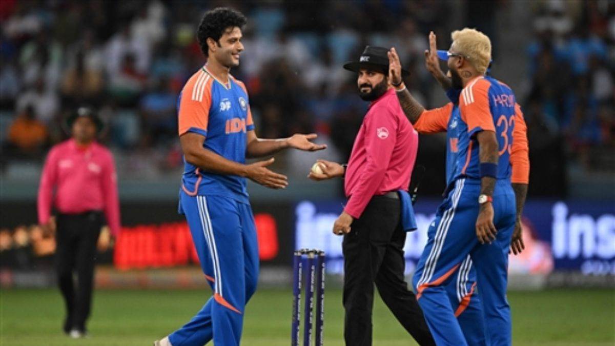 https://www.jagranimages.com/images/newimg/12092025/12_09_2025-indian_cricket_team__8_24044436.jpg