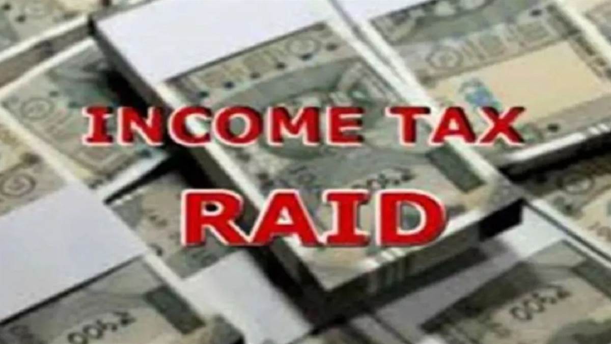 https://www.jagranimages.com/images/newimg/12092025/12_09_2025-it_raid_24044832.jpg