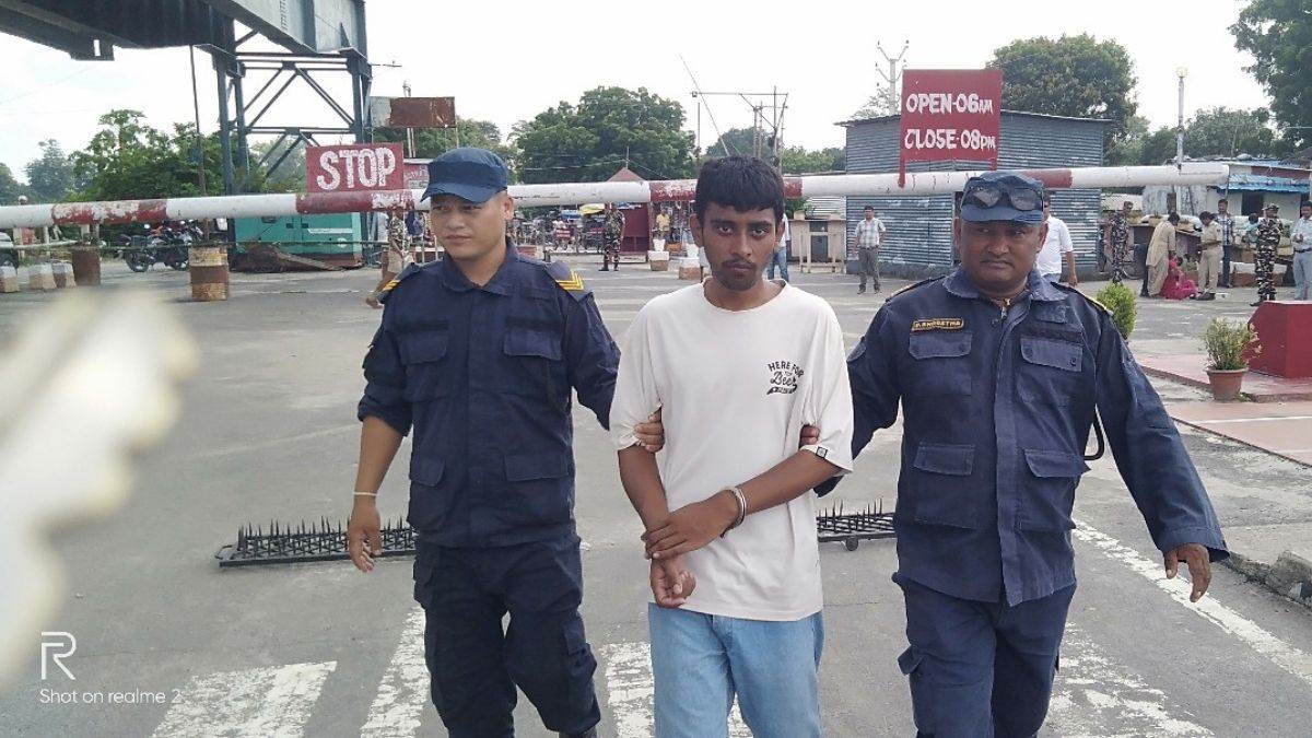 https://www.jagranimages.com/images/newimg/12092025/12_09_2025-nawal_parasi_jail_24044586.jpg